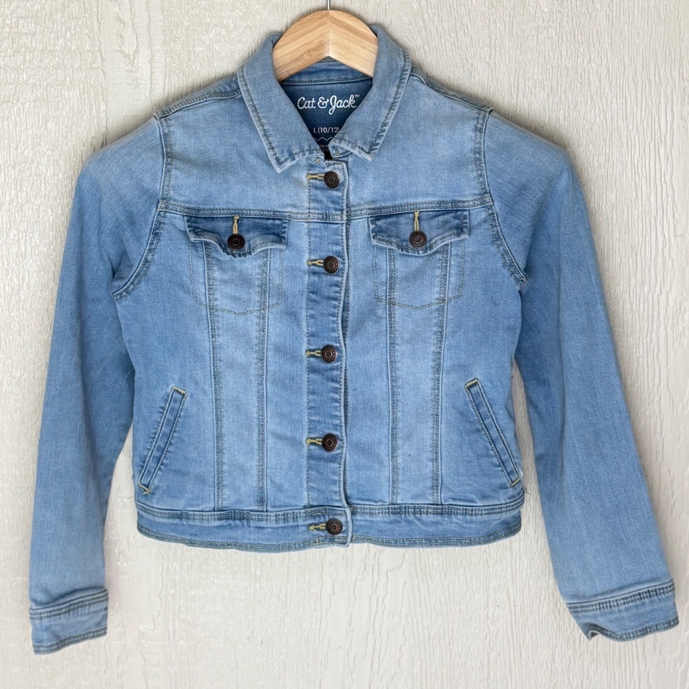 Cat & Jack Kids Light Wash Denim Trucker Jacket Blue Size L 10/12